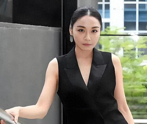 娱乐圈吃瓜群众停不下来,吃瓜群众停不下来！